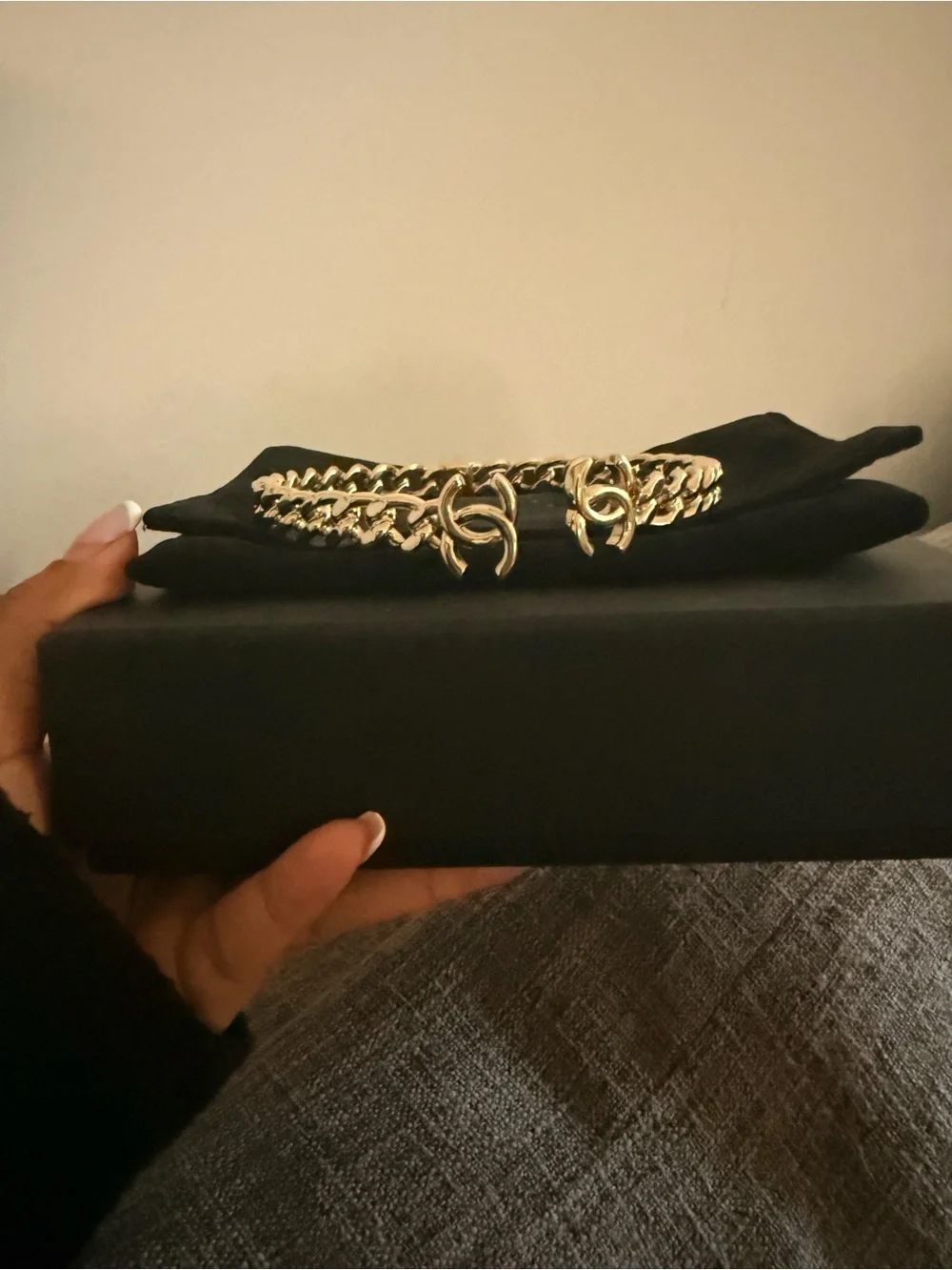 Metal CC Chain Link Choker Necklace in Gold